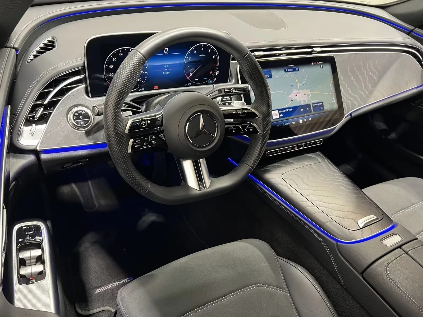 Mercedes-Benz E 200 (foto 17/24)