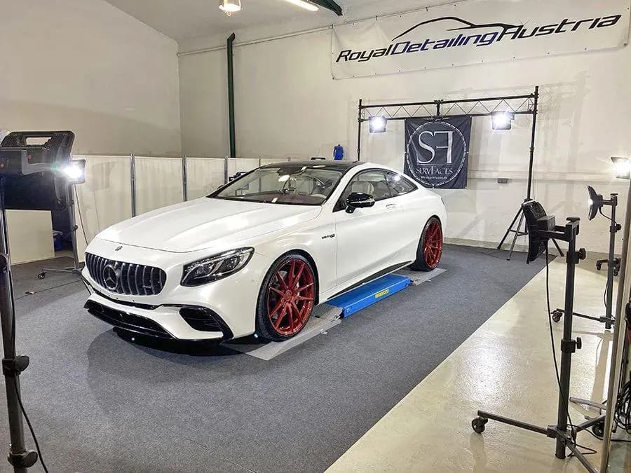 Mercedes-Benz  S 63 AMG