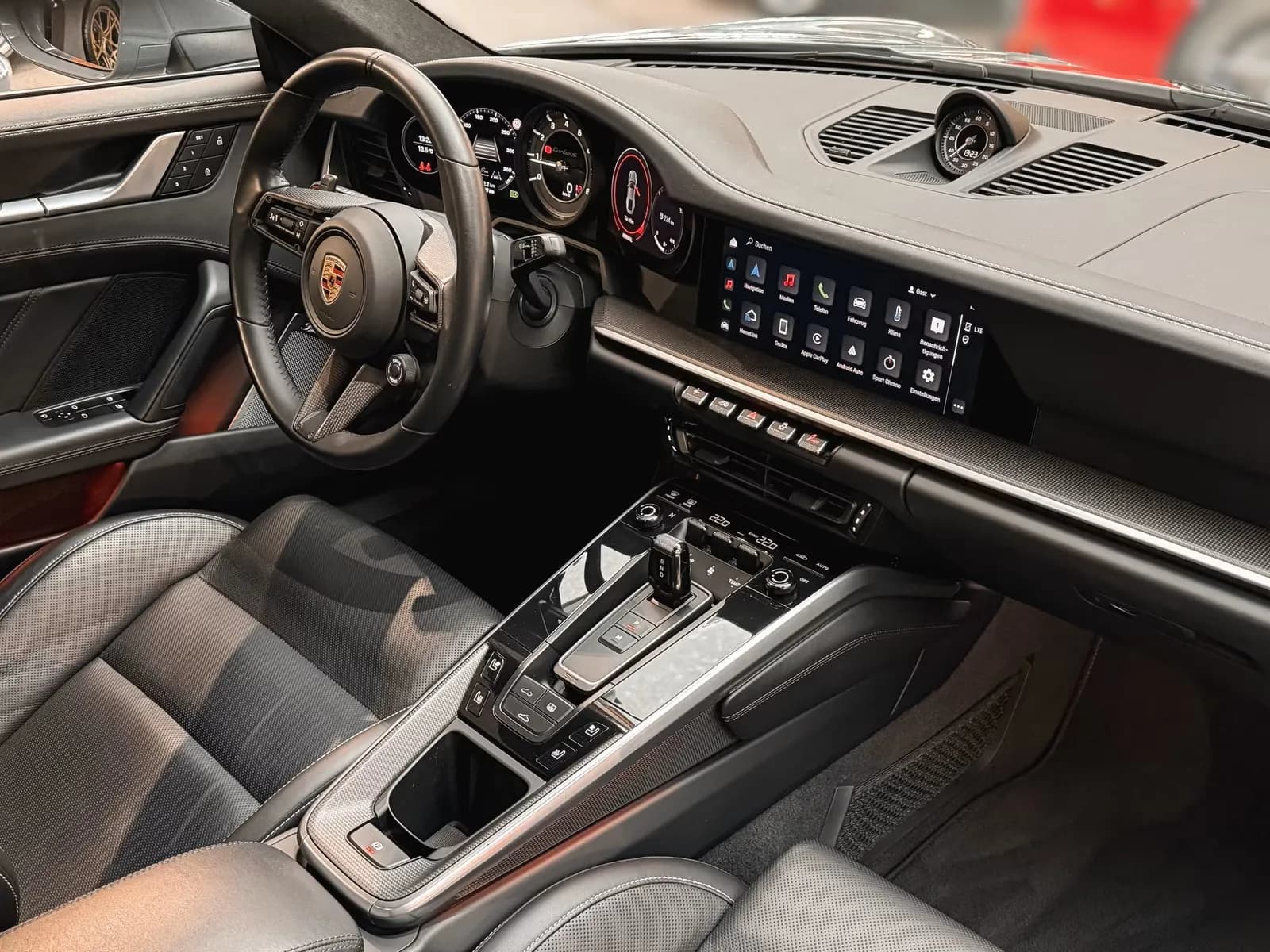 Porsche 911 Turbo S (foto 15/15)
