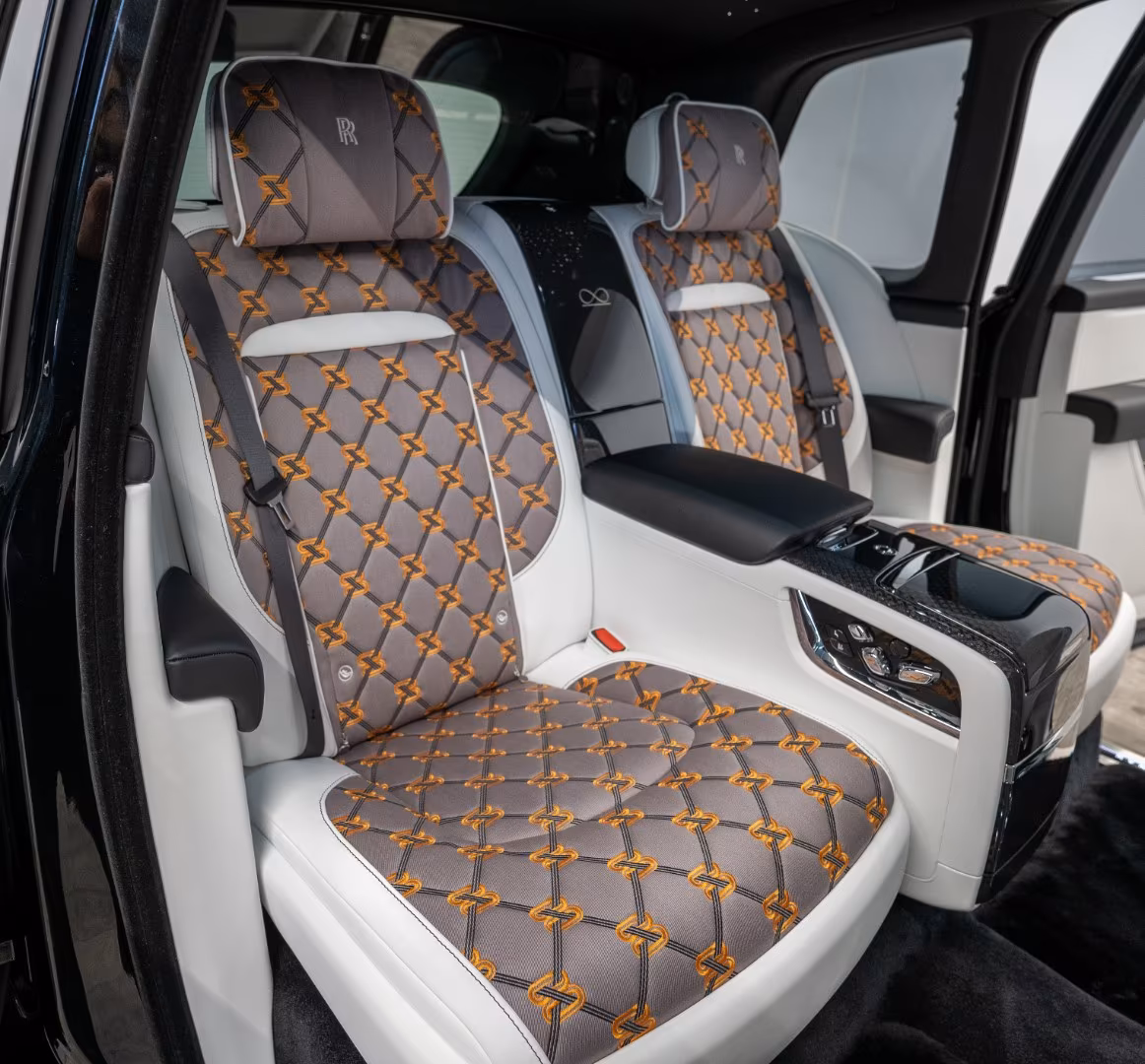 Rolls-Royce Cullinan (foto 22/26)