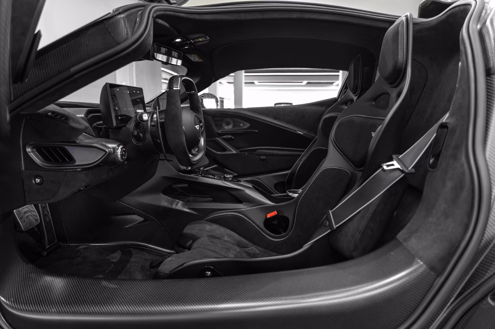 Aston Martin Valhalla (foto 18/20)
