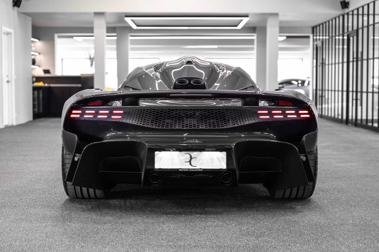 Aston Martin Valhalla (foto 5/20)