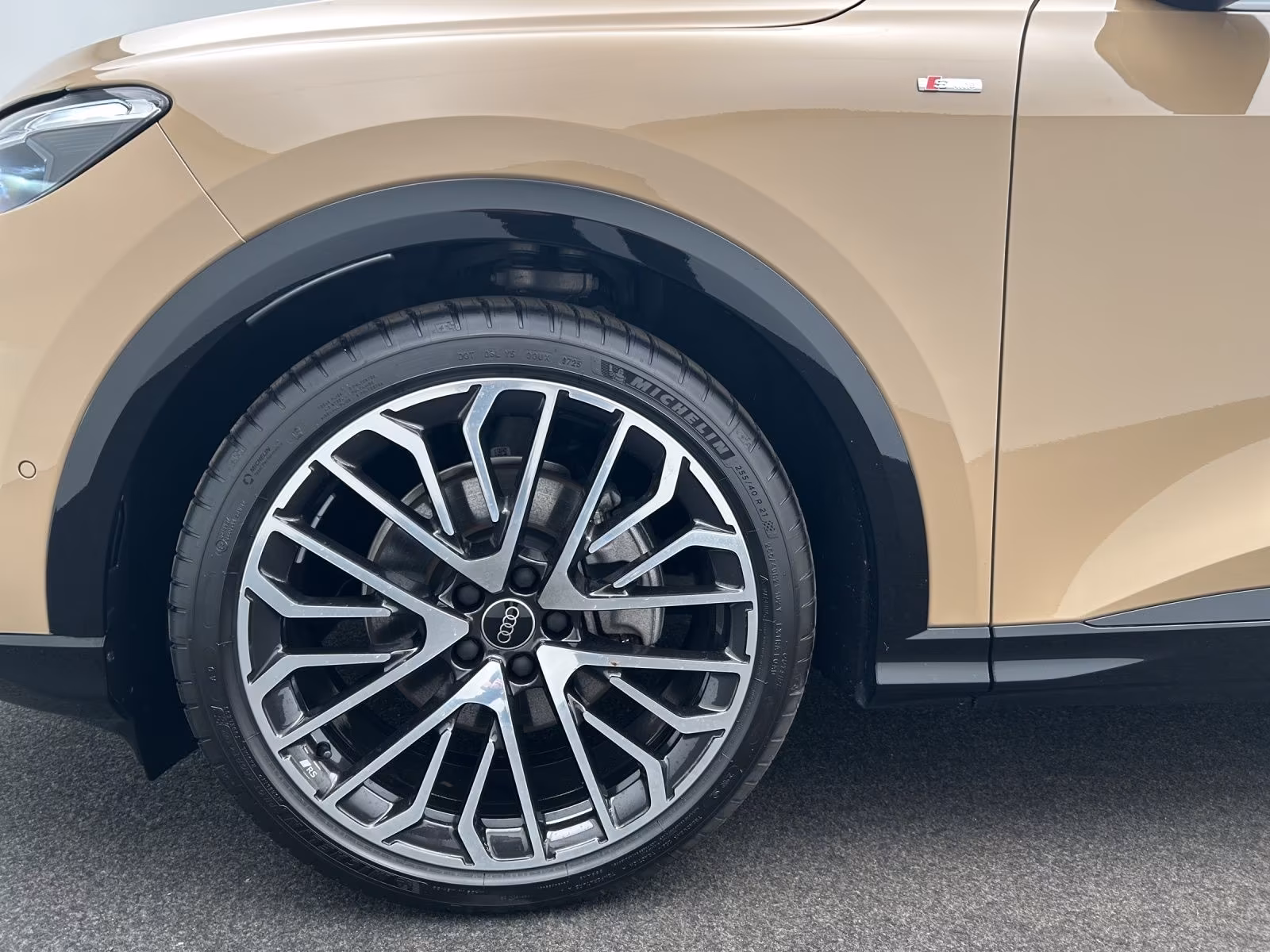 Audi Q5 (foto 8/21)