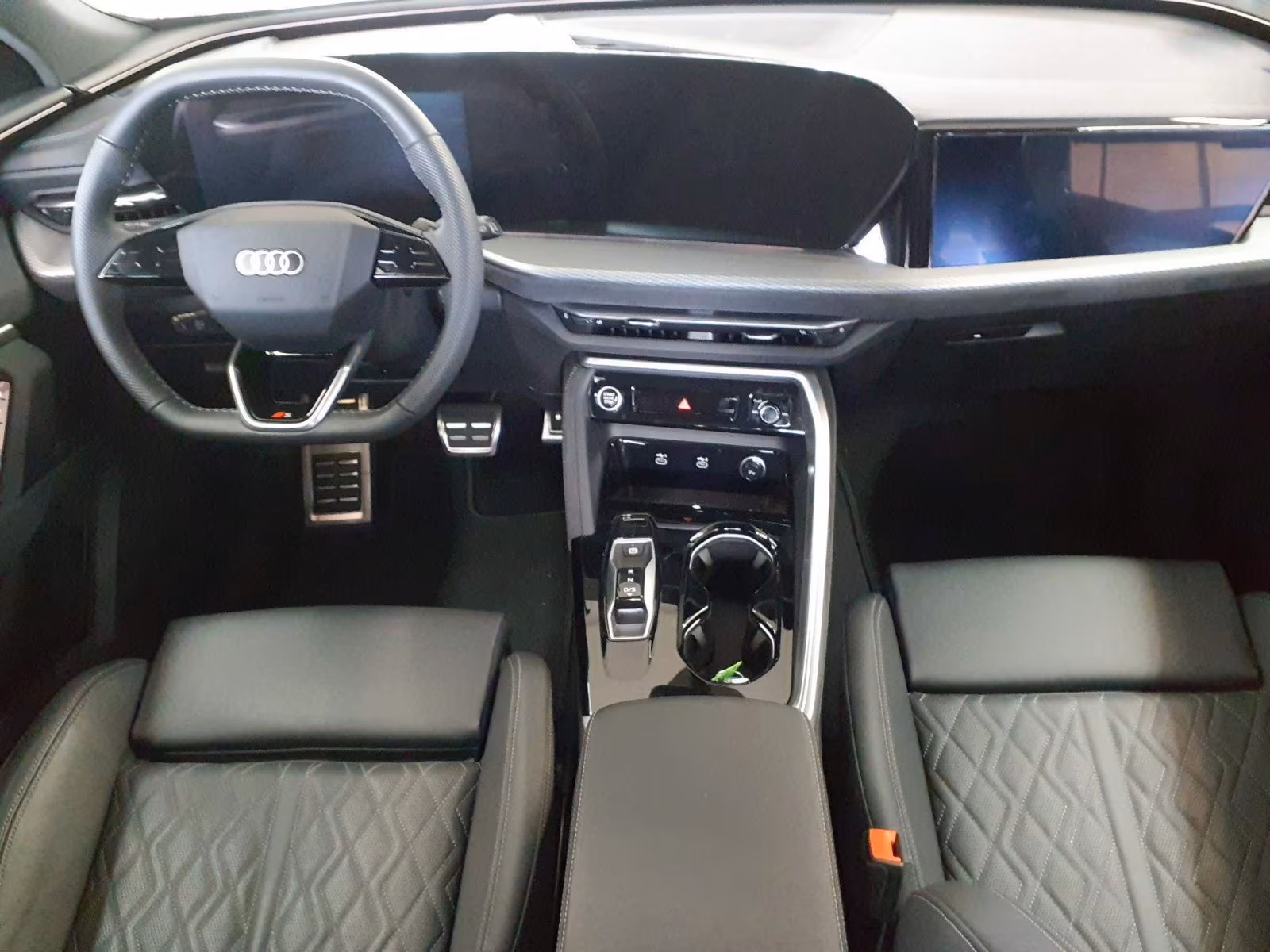 Audi Q5 (foto 4/4)