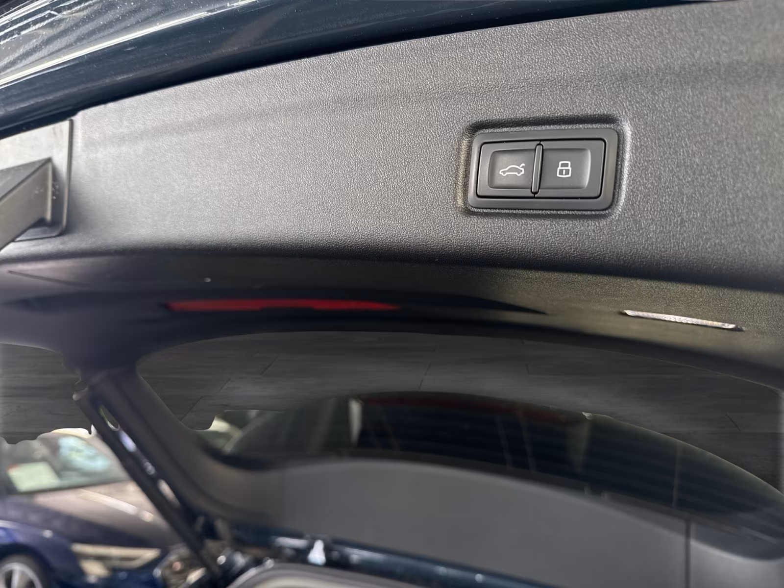 Audi Q6 E-Tron (foto 13/21)