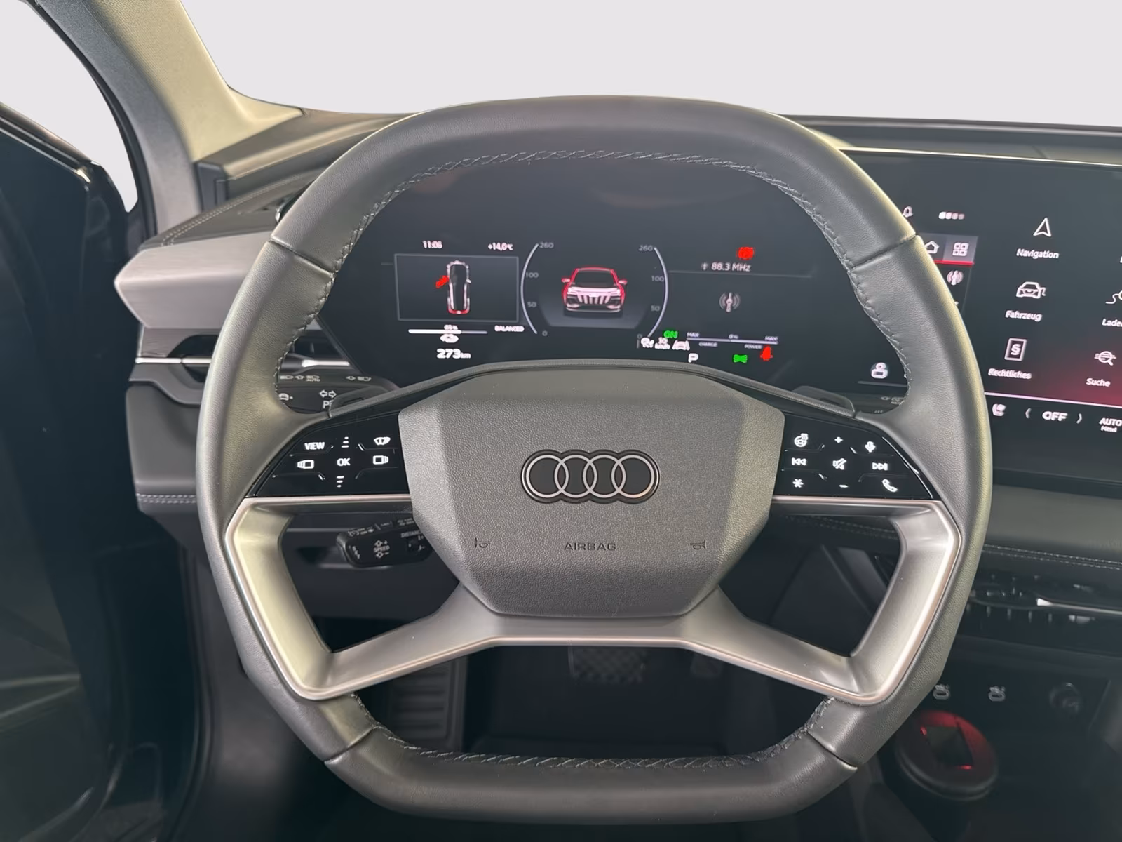 Audi Q6 E-Tron (foto 6/21)