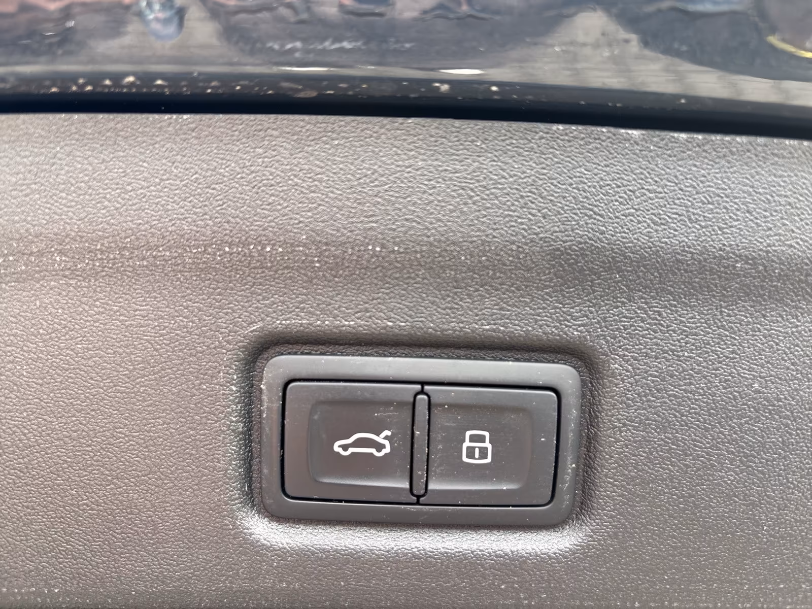 Audi Q6 E-Tron (foto 19/21)