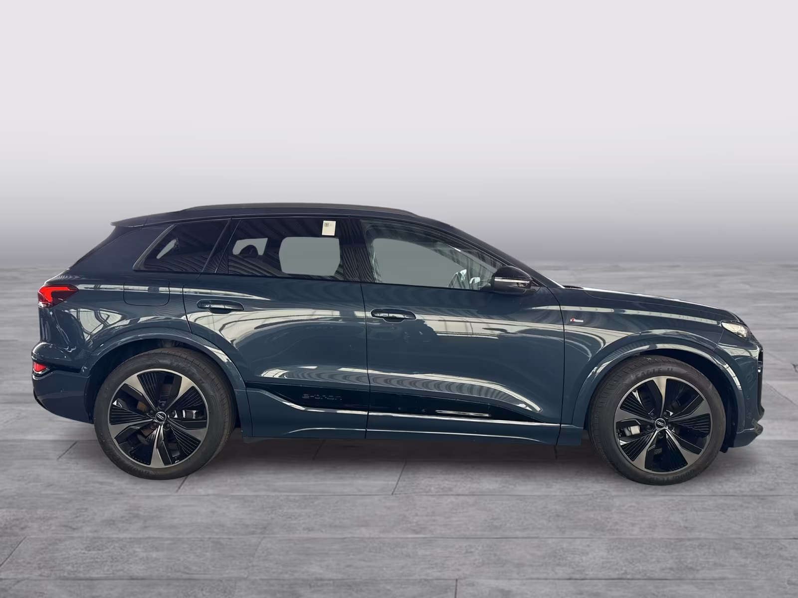 Audi Q6 E-Tron (foto 4/21)