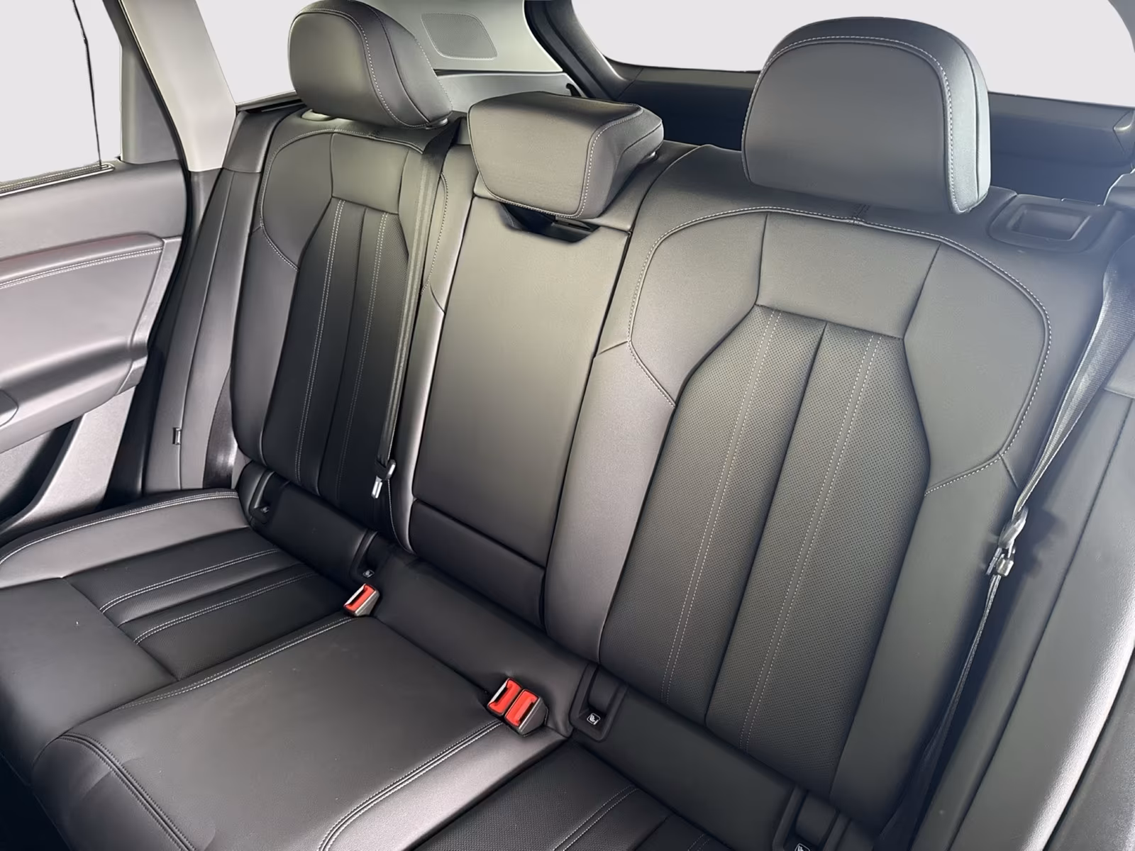 Audi Q6 E-Tron (foto 7/21)