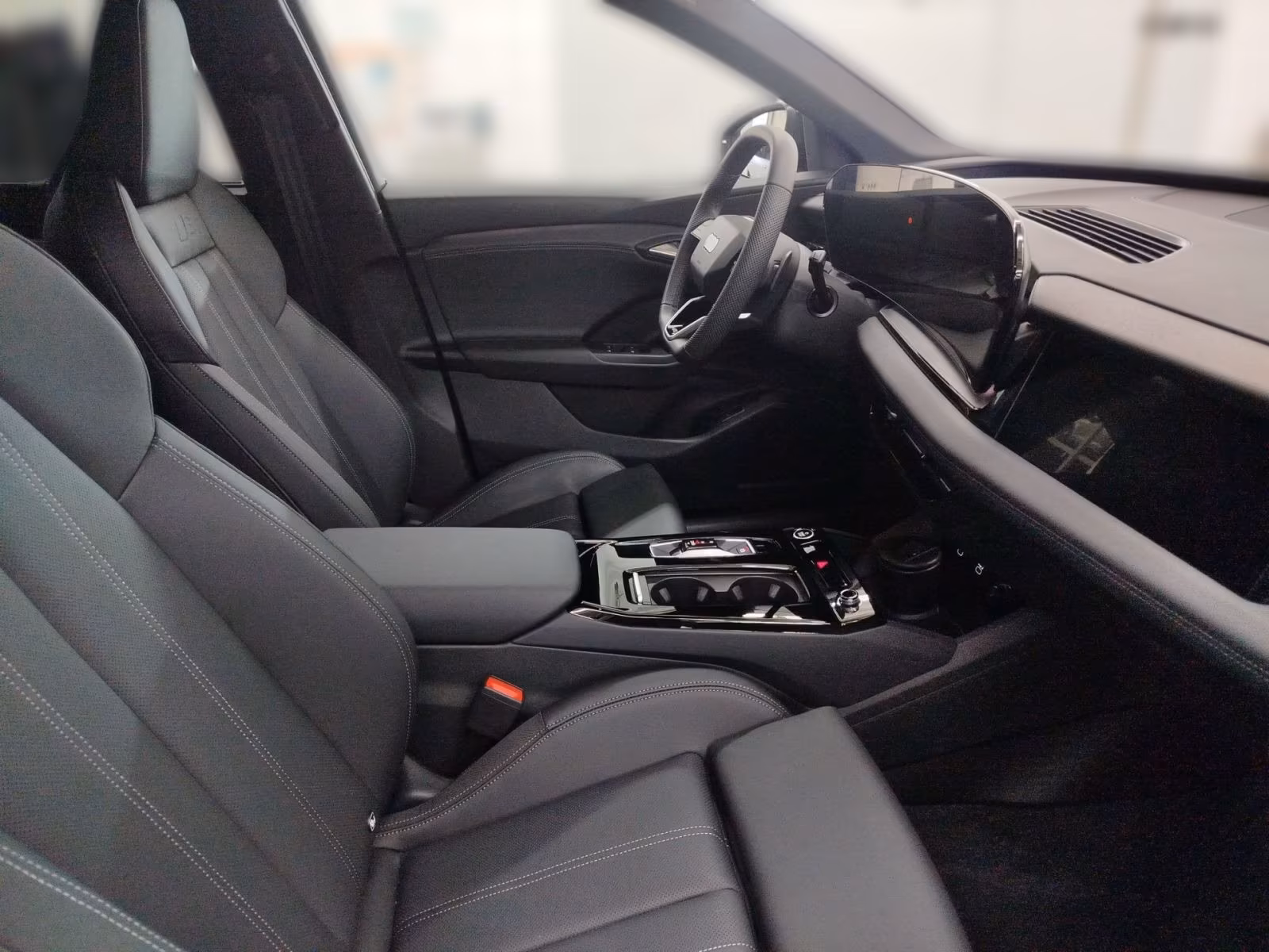 Audi Q6 e-tron (foto 6/10)