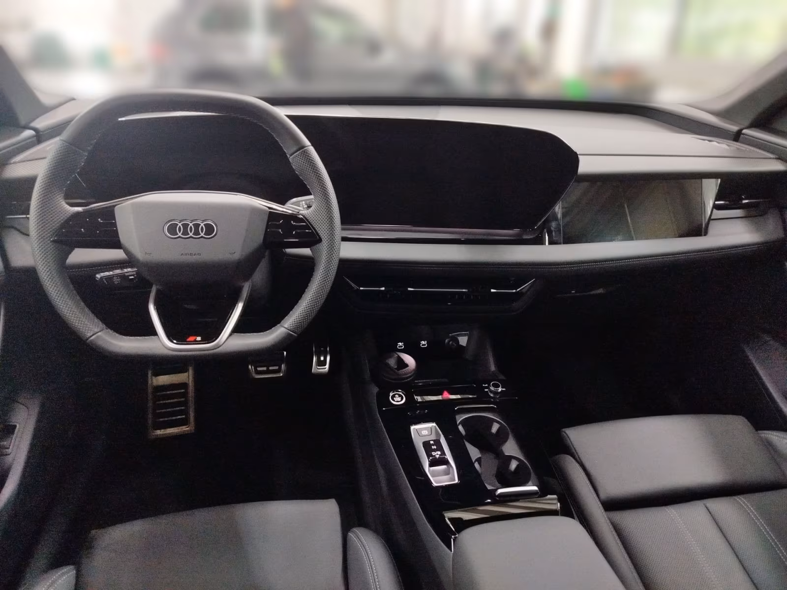 Audi Q6 e-tron (foto 7/10)