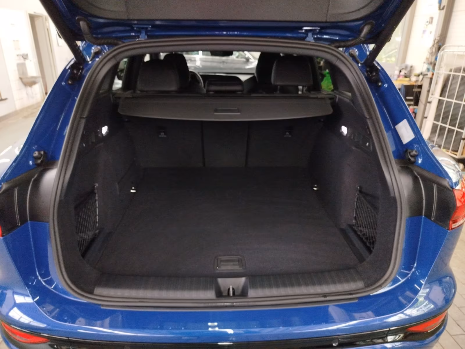 Audi Q6 e-tron (foto 4/10)