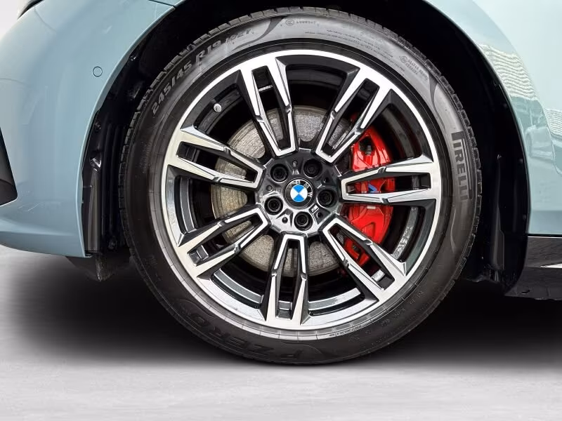 BMW eDrive40 M Sportpaket (foto 7/16)