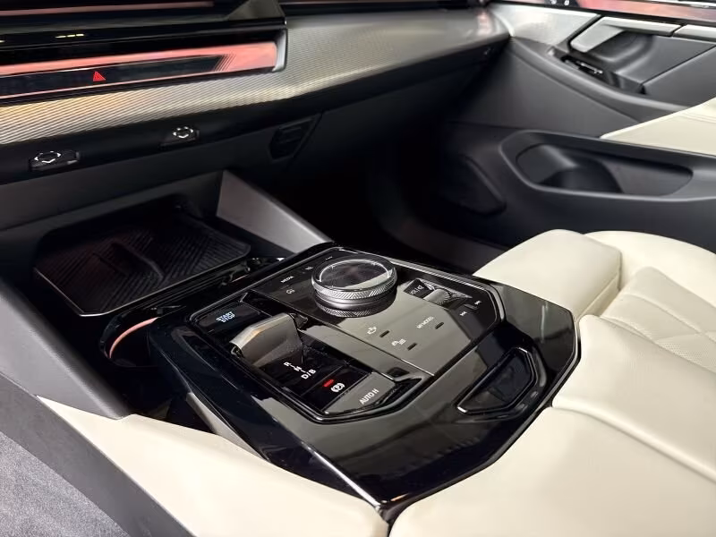 BMW eDrive40 M Sportpaket (foto 12/16)