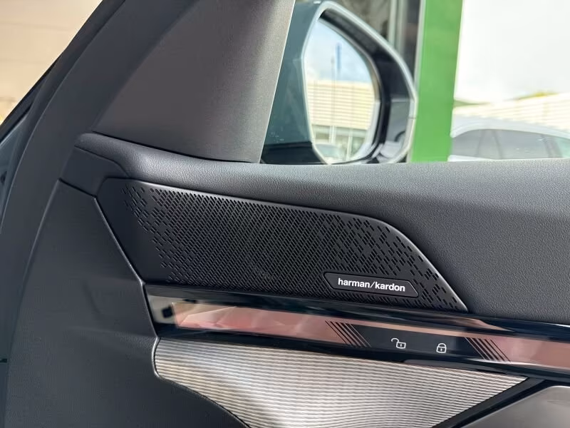 BMW eDrive40 M Sportpaket (foto 14/16)