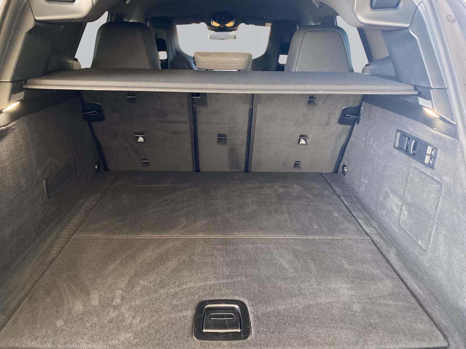 BMW iX (foto 8/20)