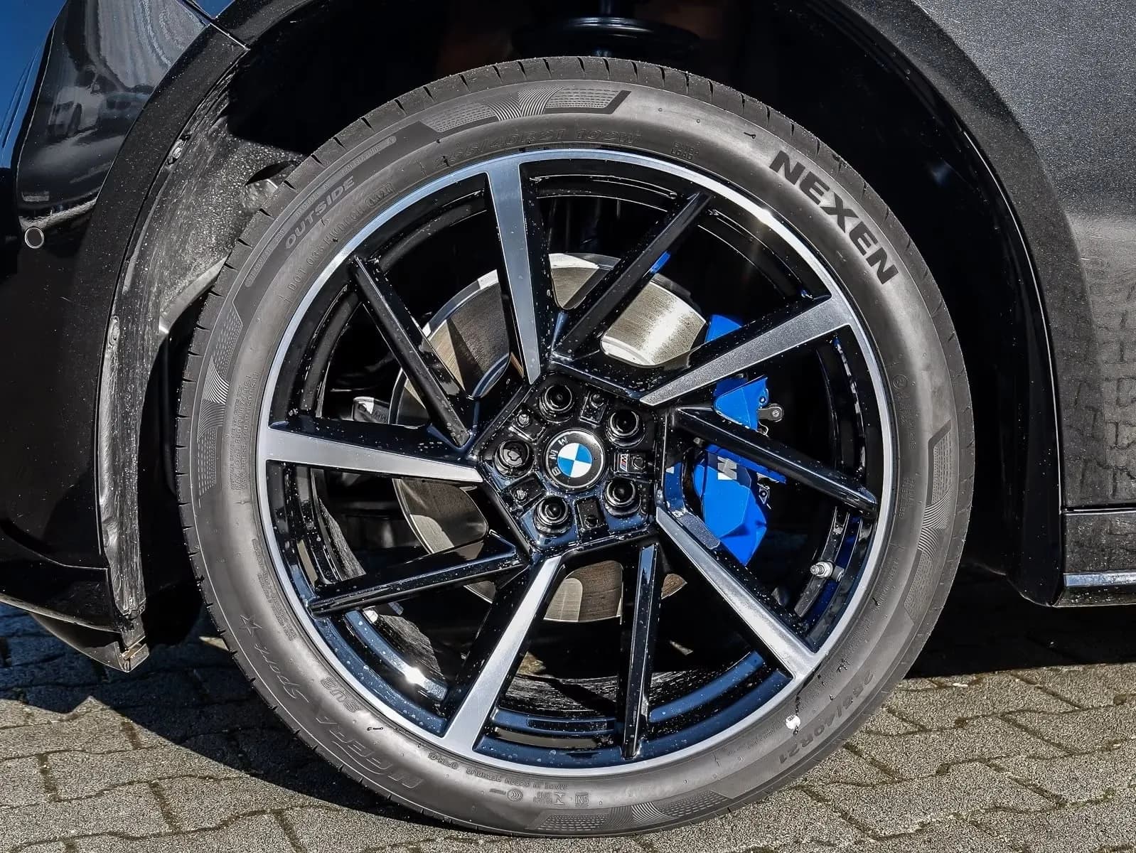 BMW iX3 (foto 19/19)