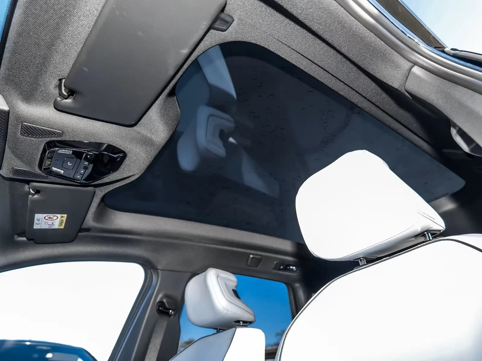BMW iX3 (foto 10/19)