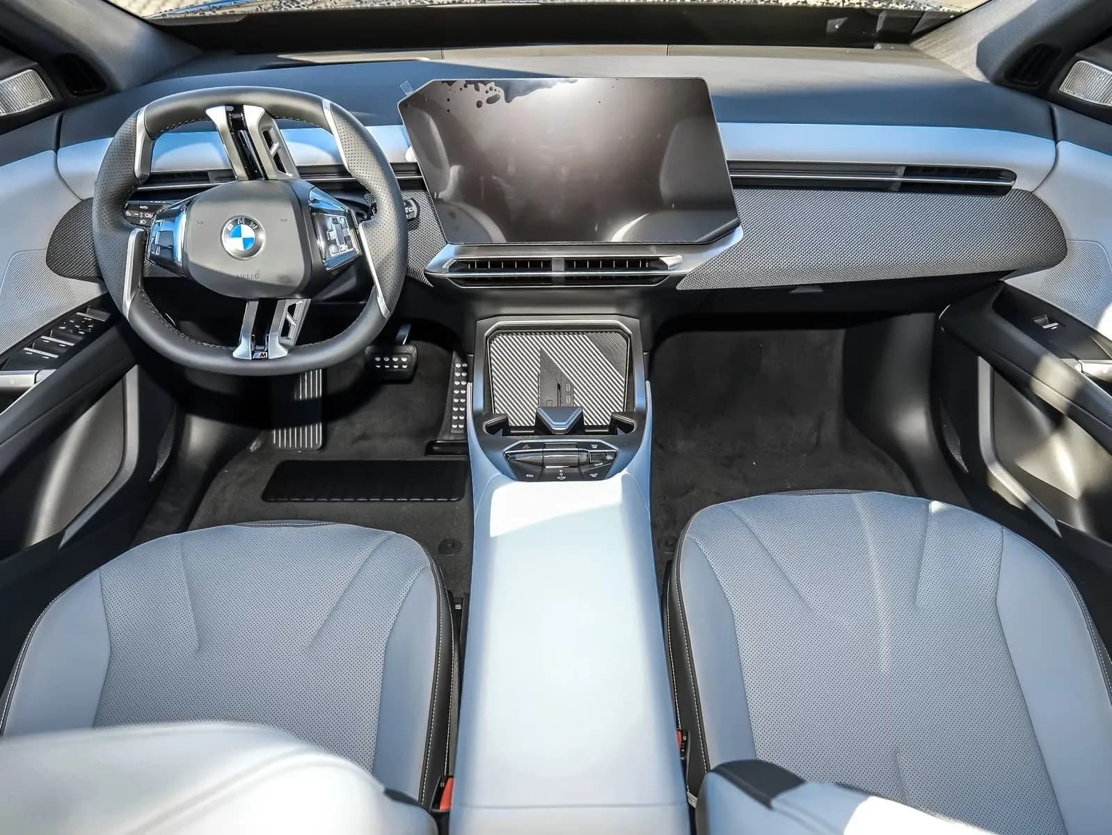 BMW iX3 (foto 12/19)