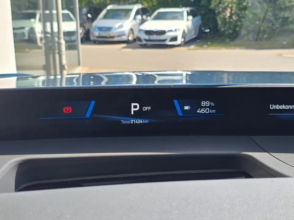 BMW iX3 50 xDr (foto 18/28)