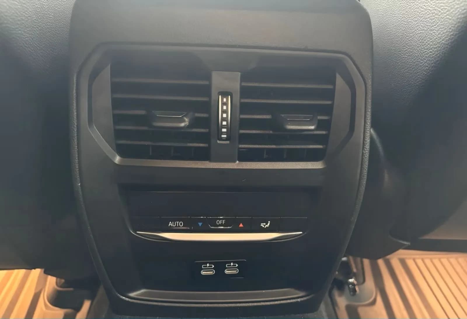 BMW M340i xDrive (foto 24/30)