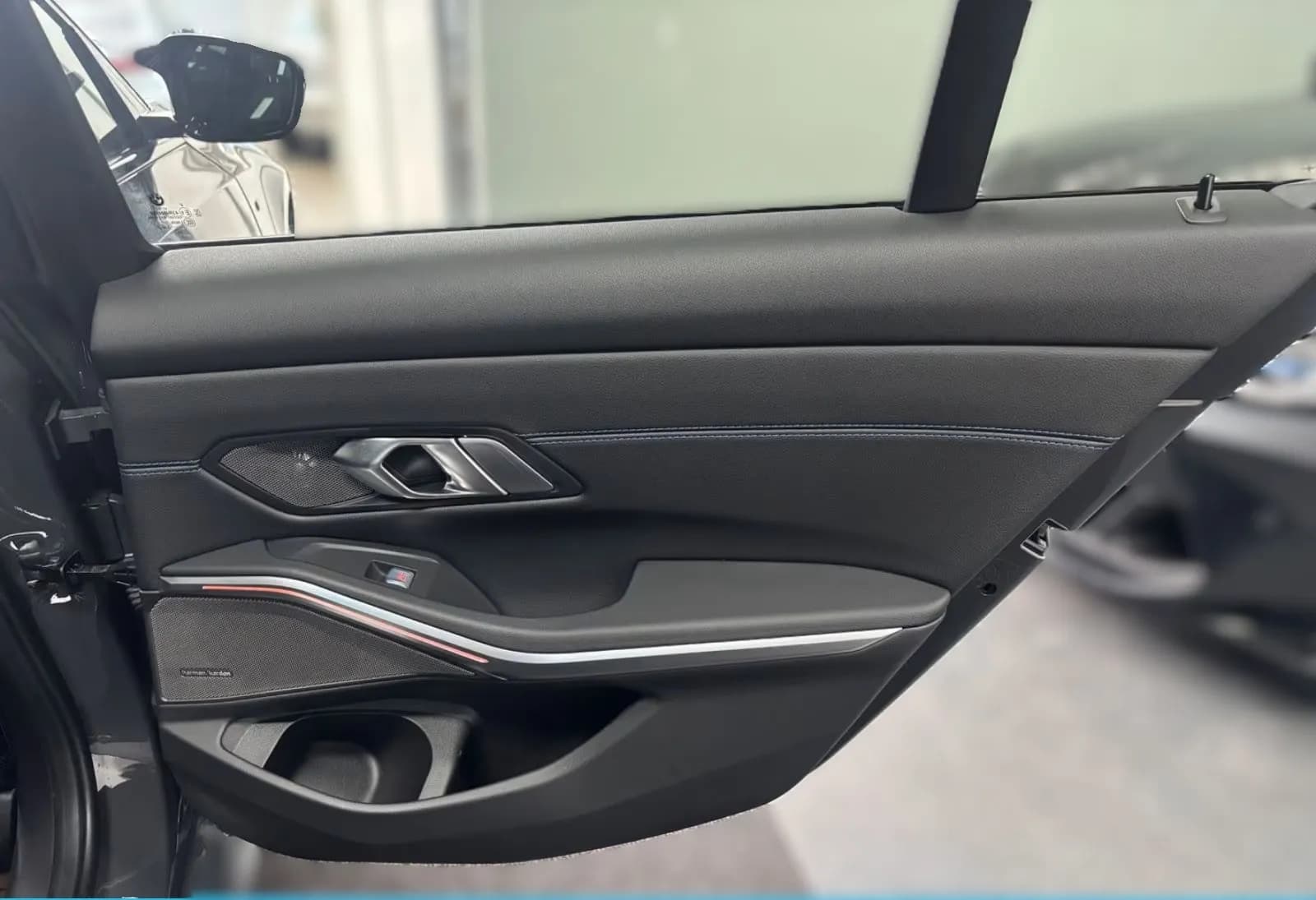BMW M340i xDrive (foto 25/30)