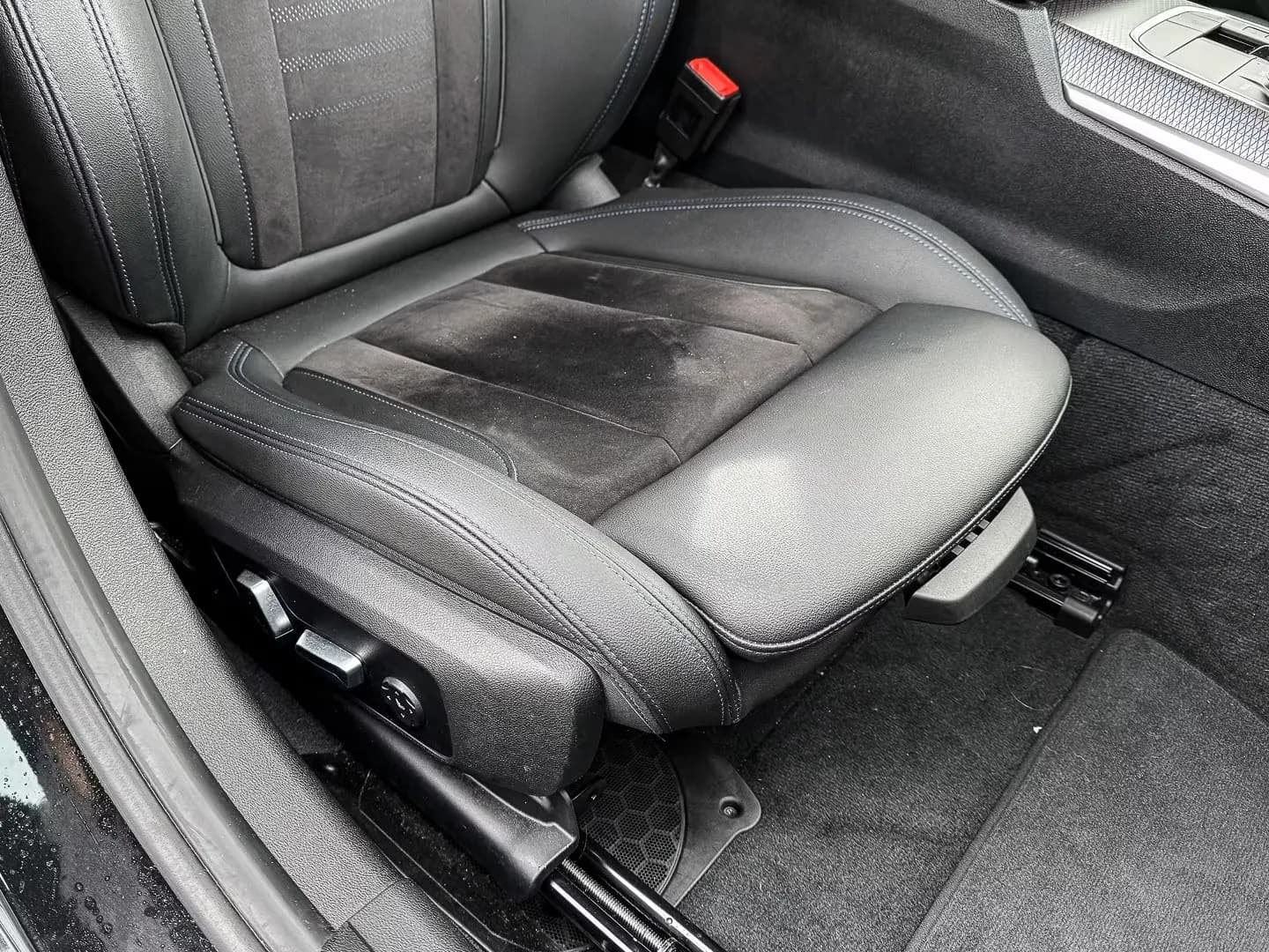 BMW M340i xDrive Touring (foto 19/20)