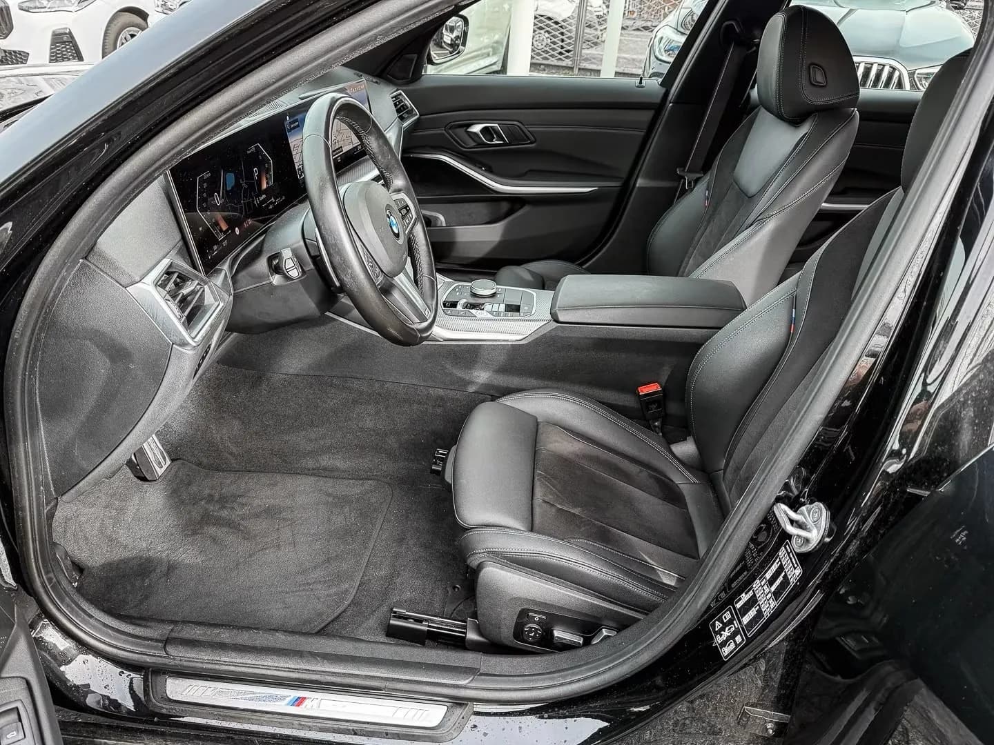 BMW M340i xDrive Touring (foto 8/20)
