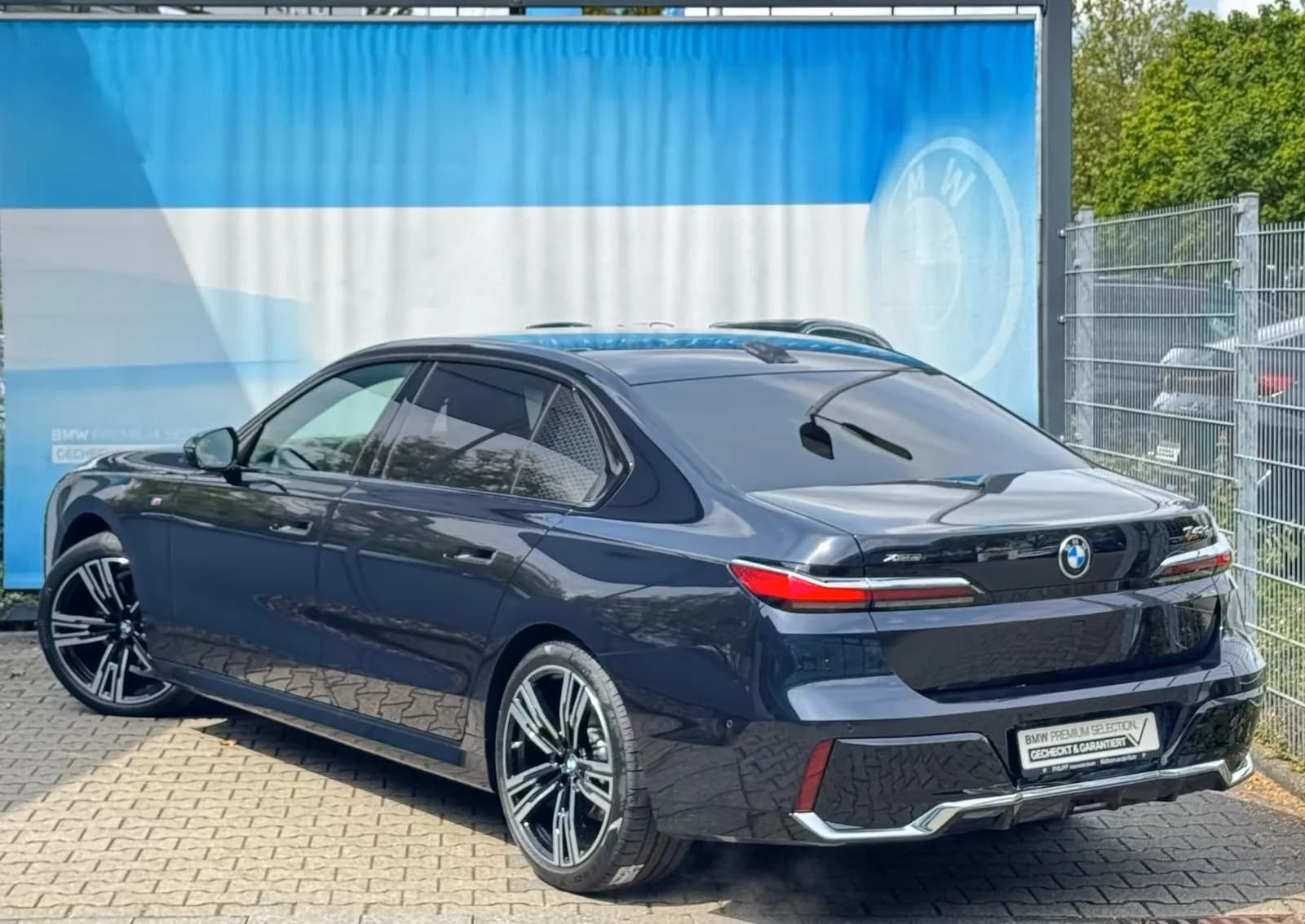 BMW 740d xDrive (foto 7/28)