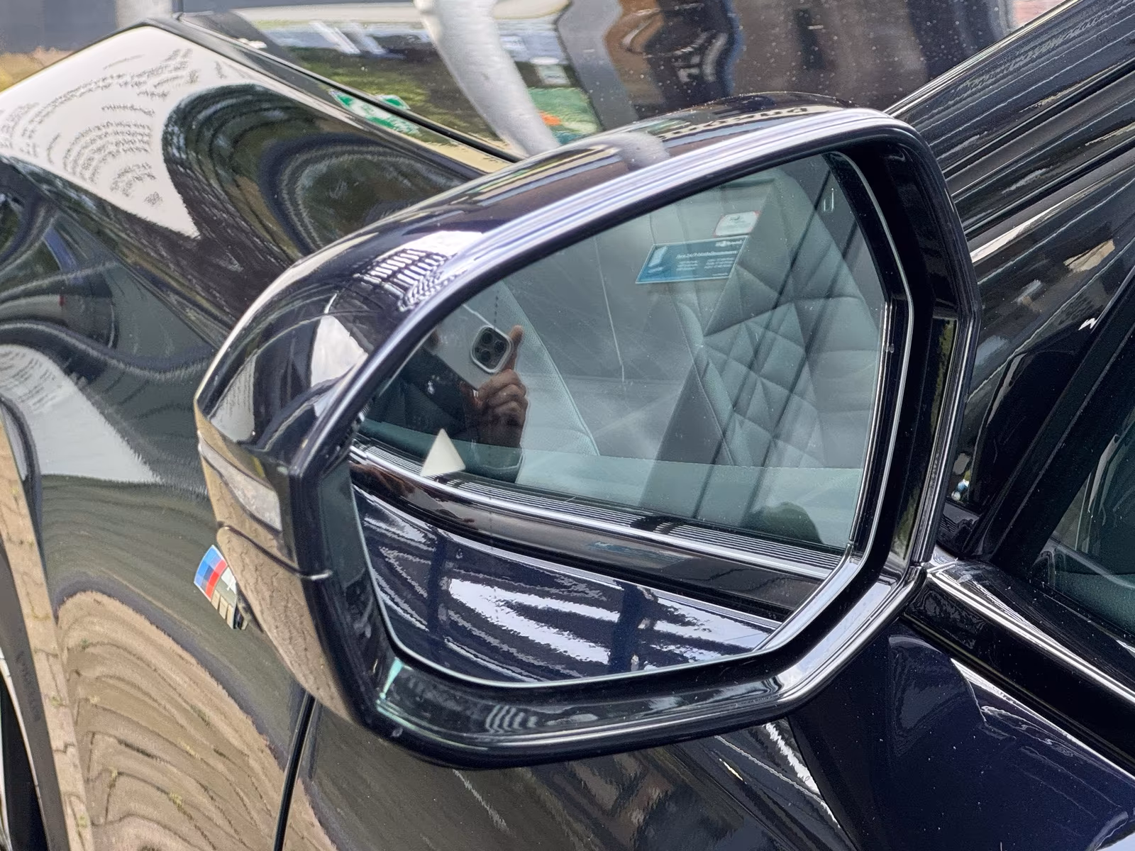 BMW 740d xDrive (foto 28/28)