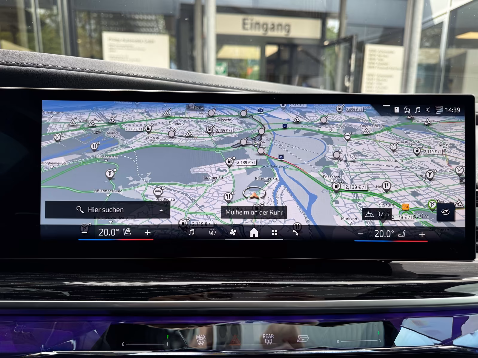 BMW 740d xDrive (foto 17/28)