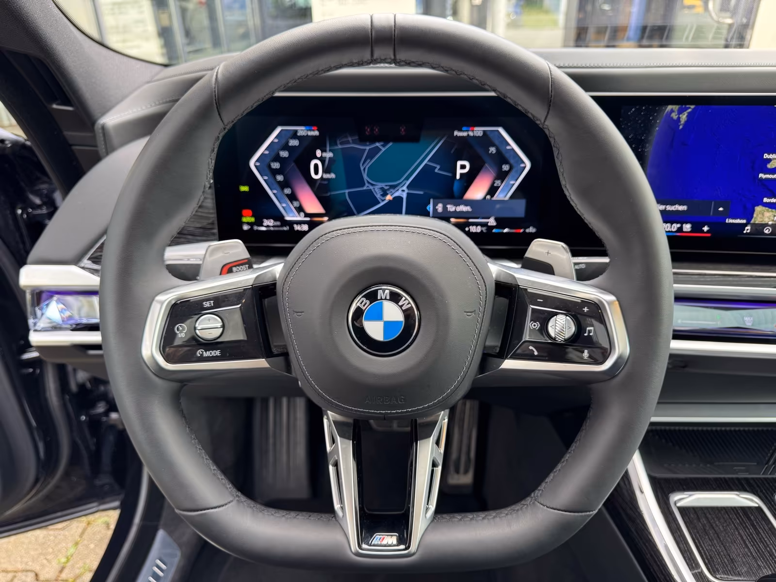 BMW 740d xDrive (foto 12/28)