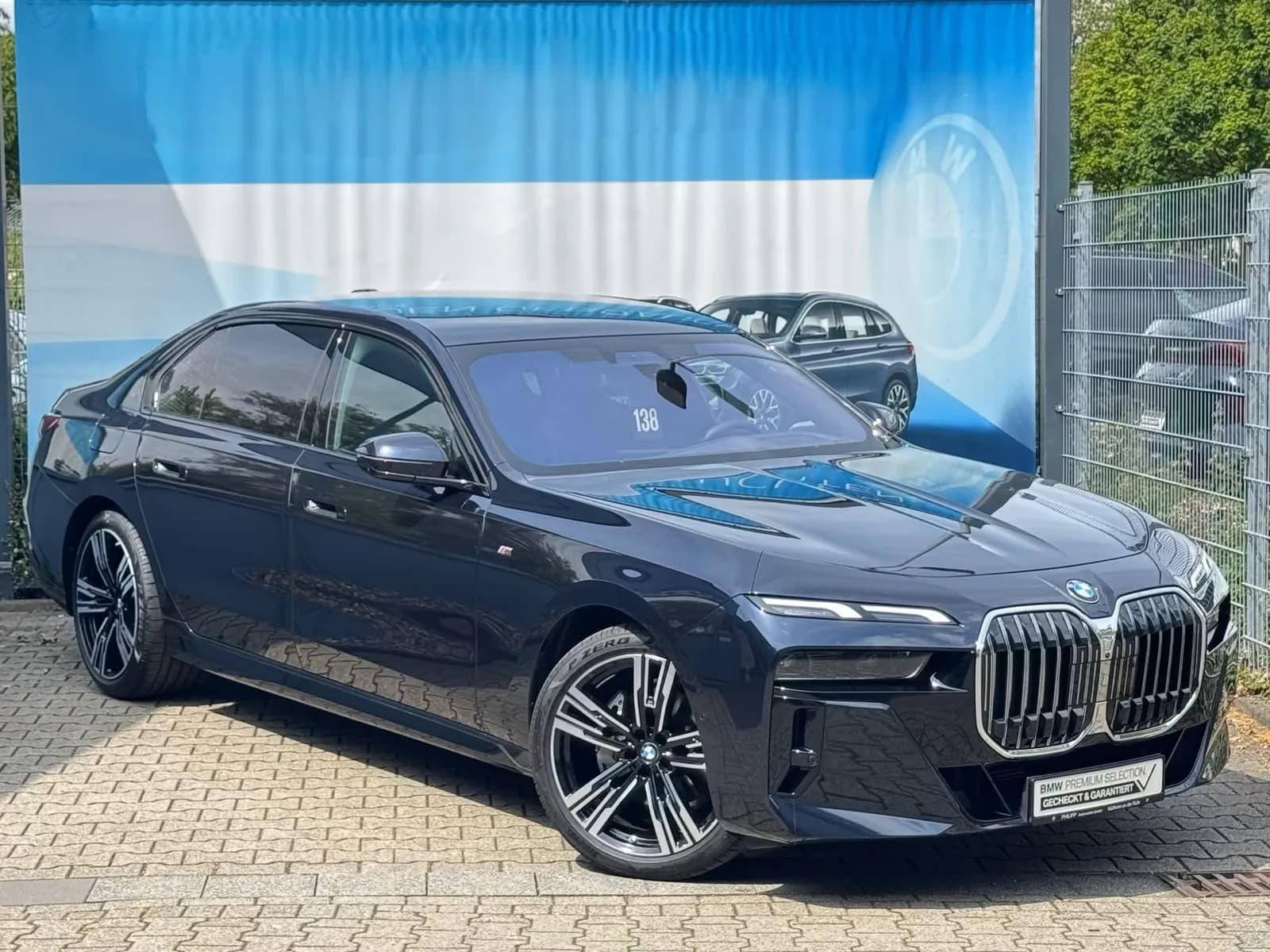 BMW 740d xDrive (foto 4/28)