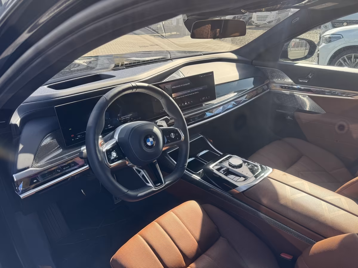 BMW 740d xDrive (foto 13/30)