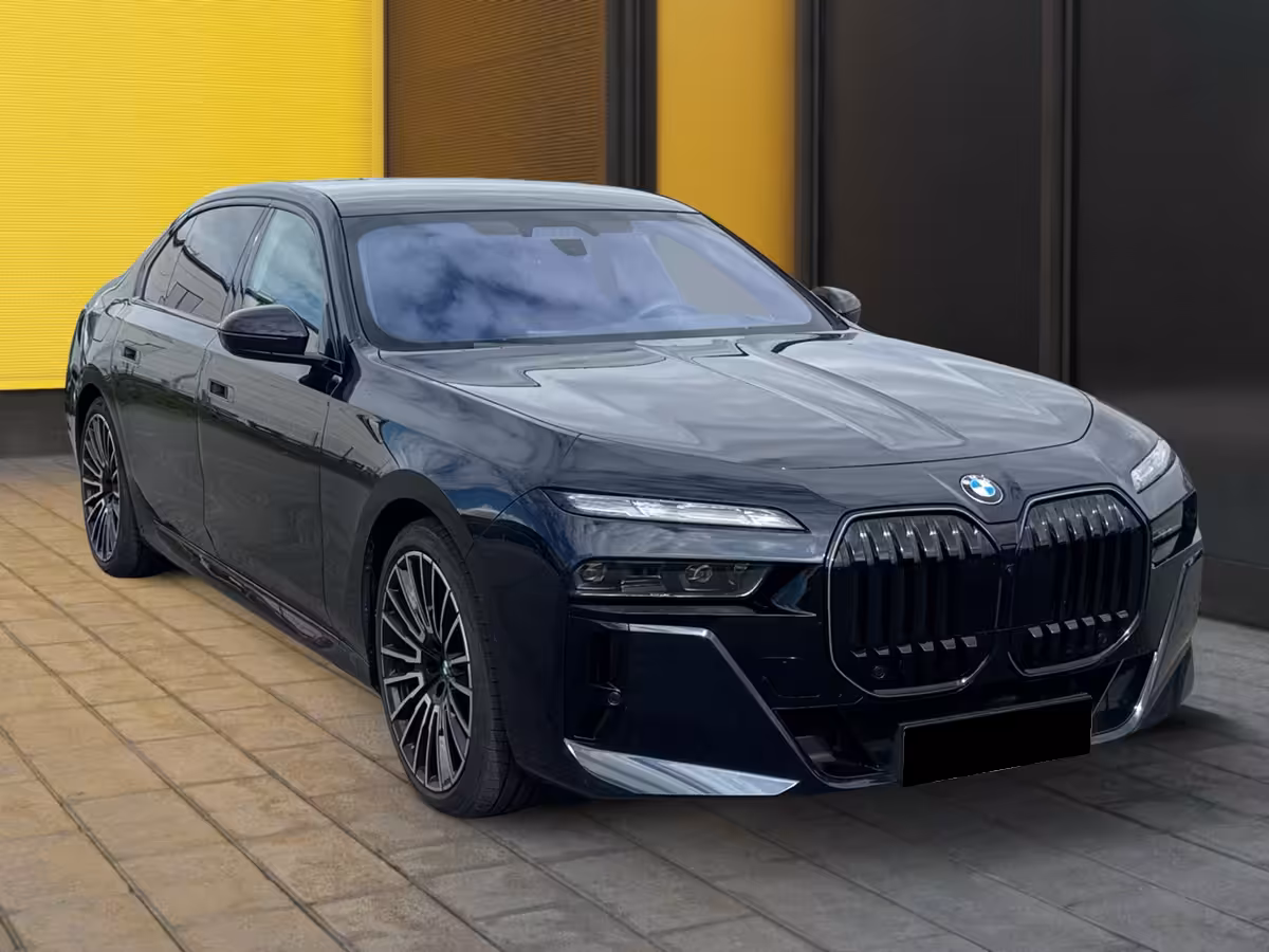BMW 740d xDrive (foto 4/30)