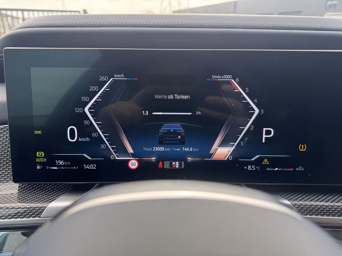 BMW 740d xDrive (foto 18/30)