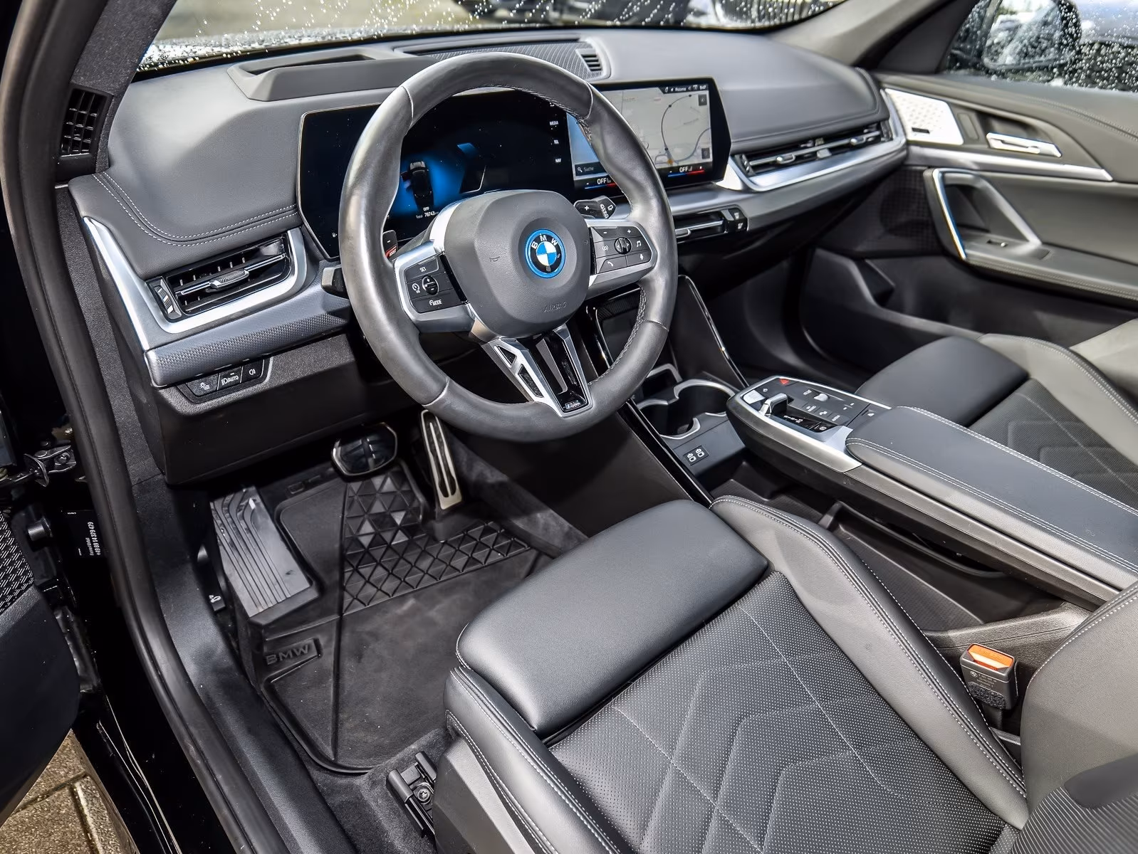 BMW X1 30e M Sport (foto 14/22)