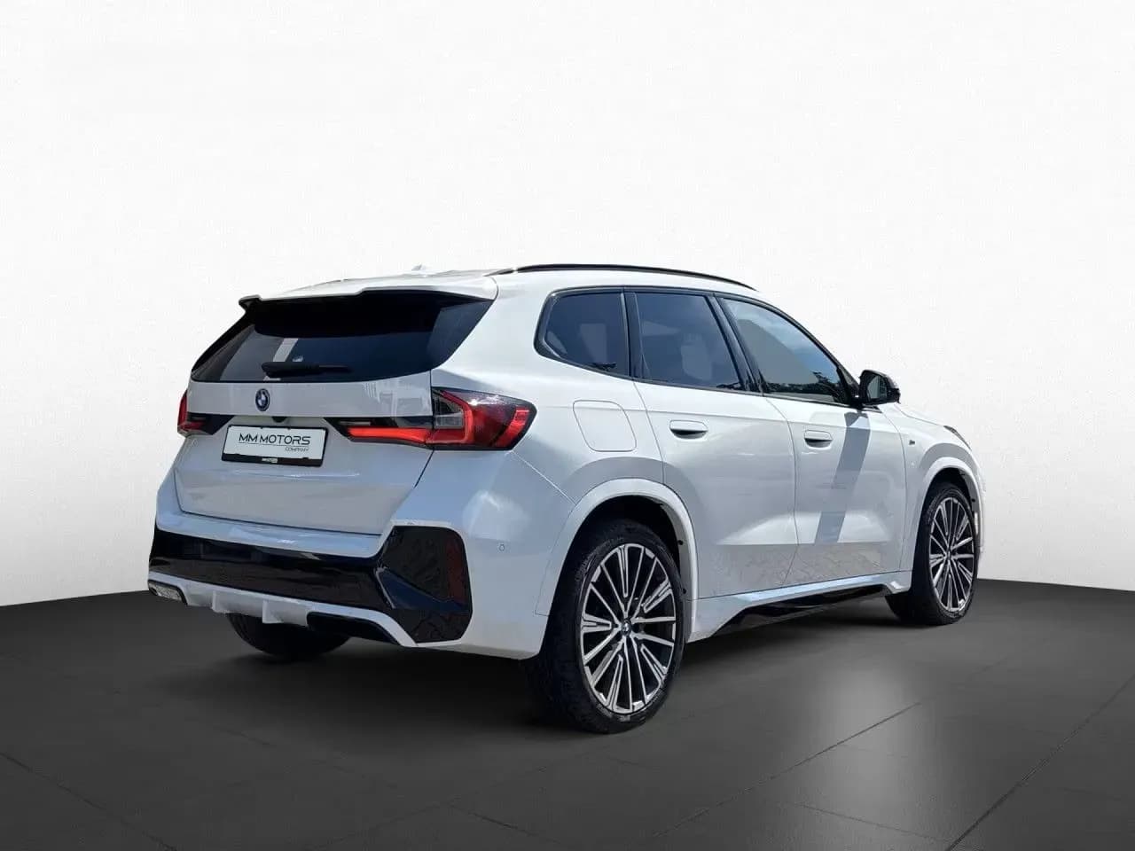 BMW X1 25e (foto 3/12)