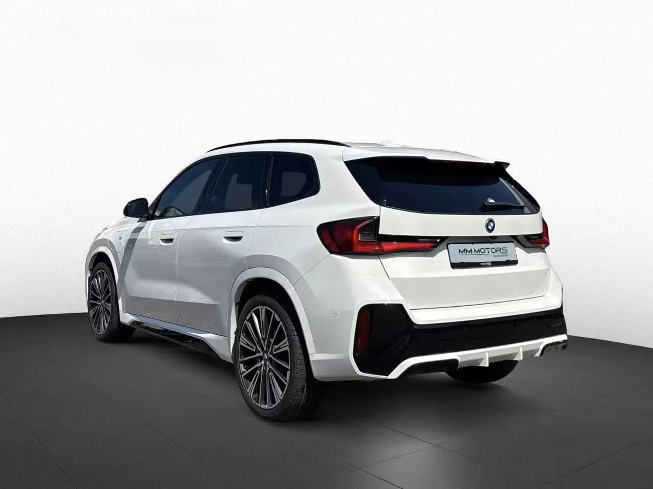 BMW X1 25e (foto 5/12)