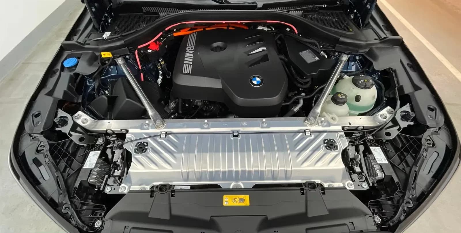 BMW X3 30e (foto 2/11)