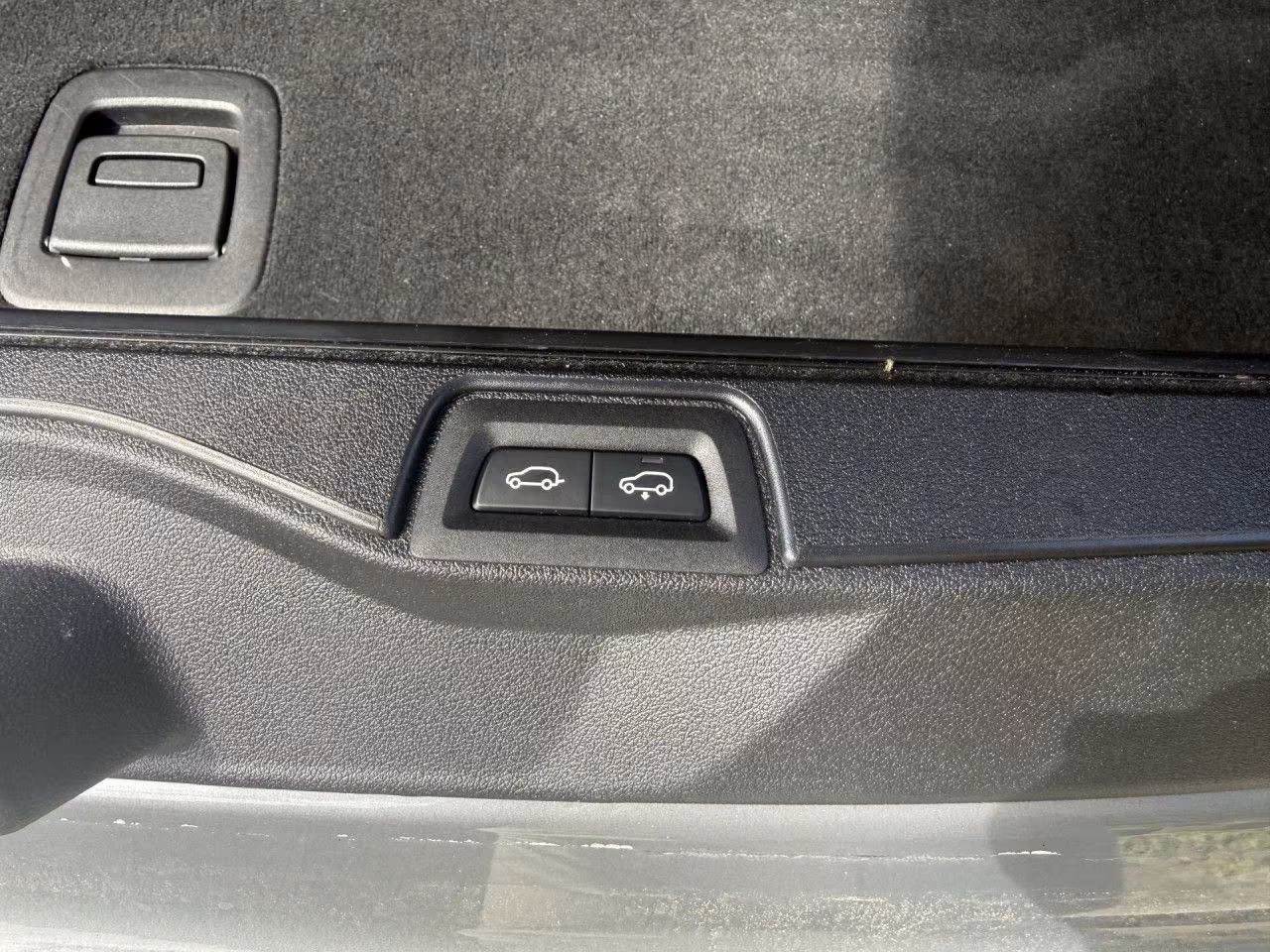 BMW X5 50e (foto 8/19)