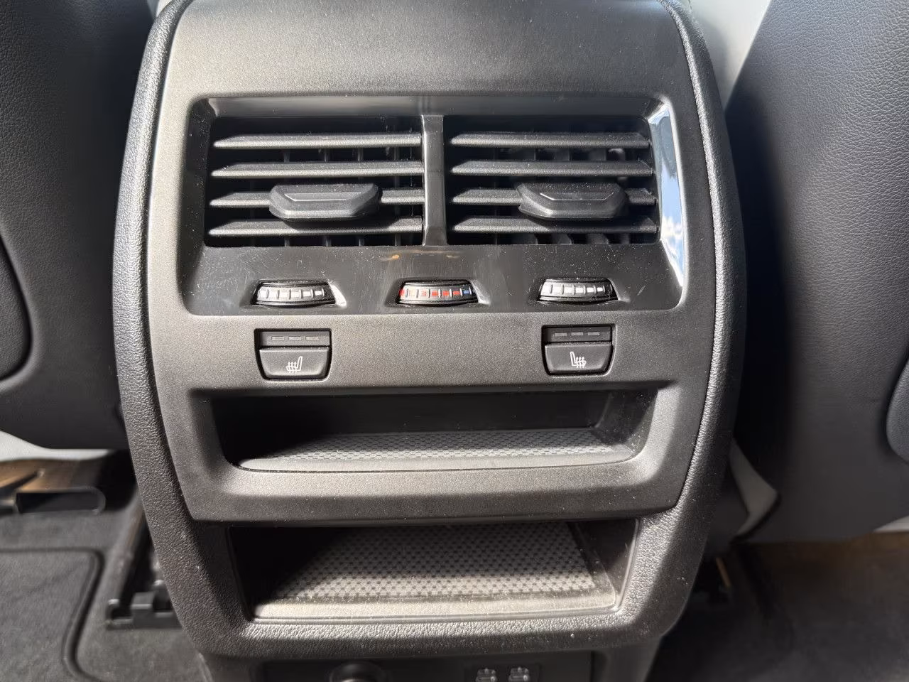 BMW X5 50e (foto 19/19)