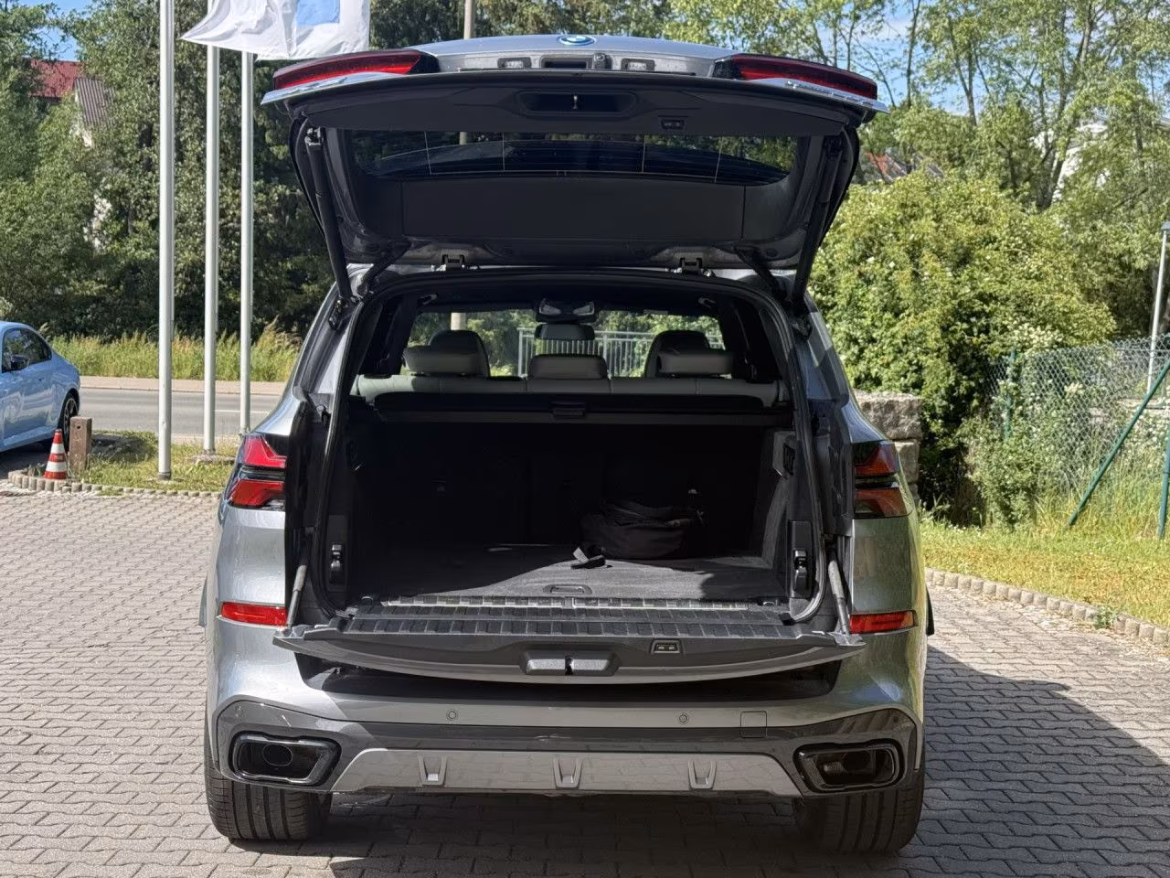 BMW X5 50e (foto 5/19)