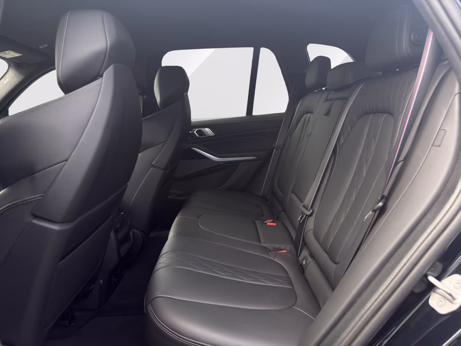 BMW X5 50e (foto 23/28)