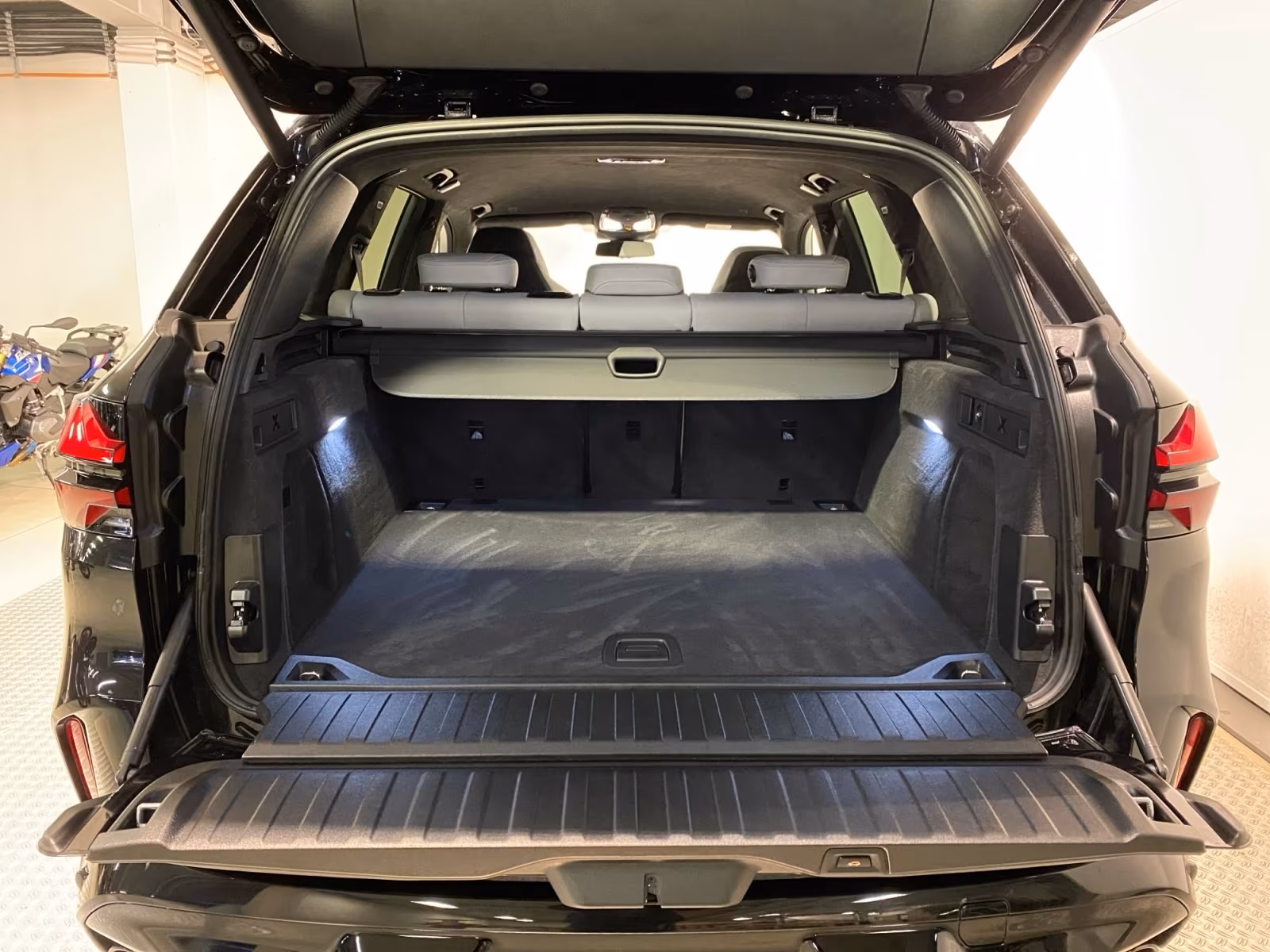 BMW X5M (foto 5/15)