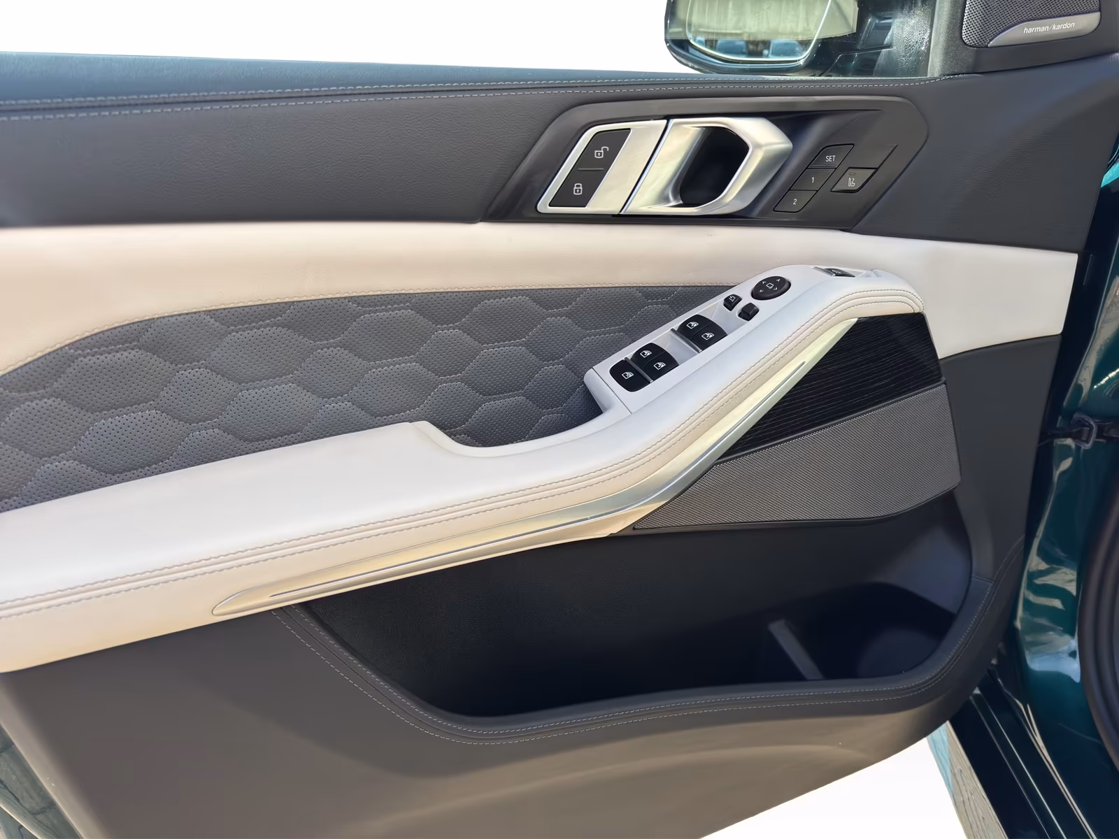 BMW X5M (foto 9/15)