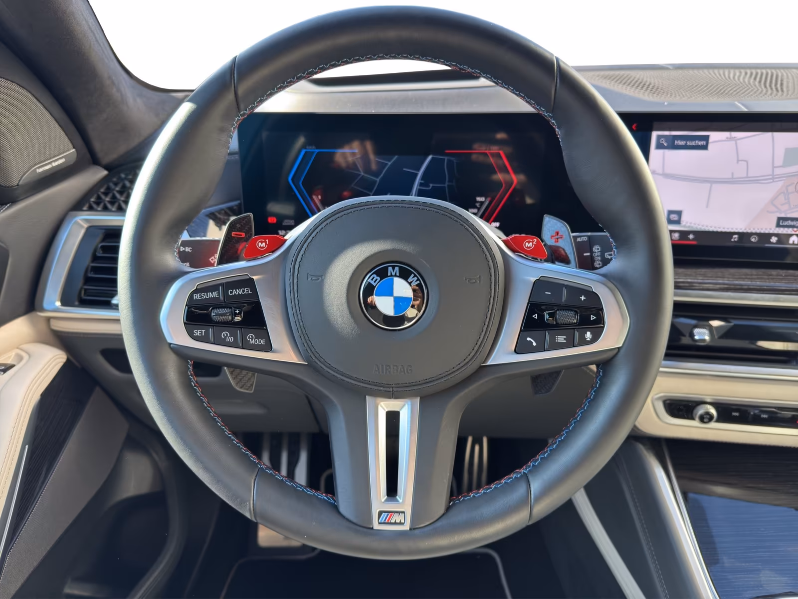 BMW X5M (foto 13/15)