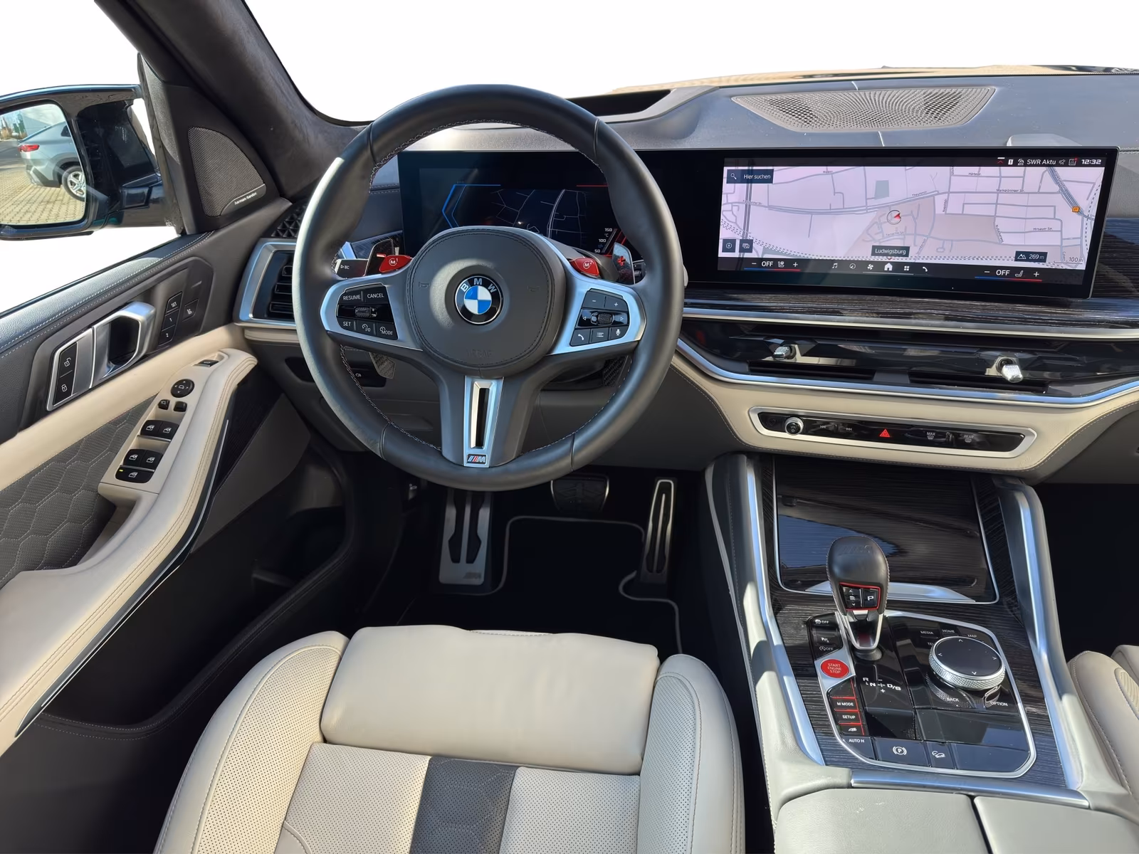 BMW X5M (foto 12/15)