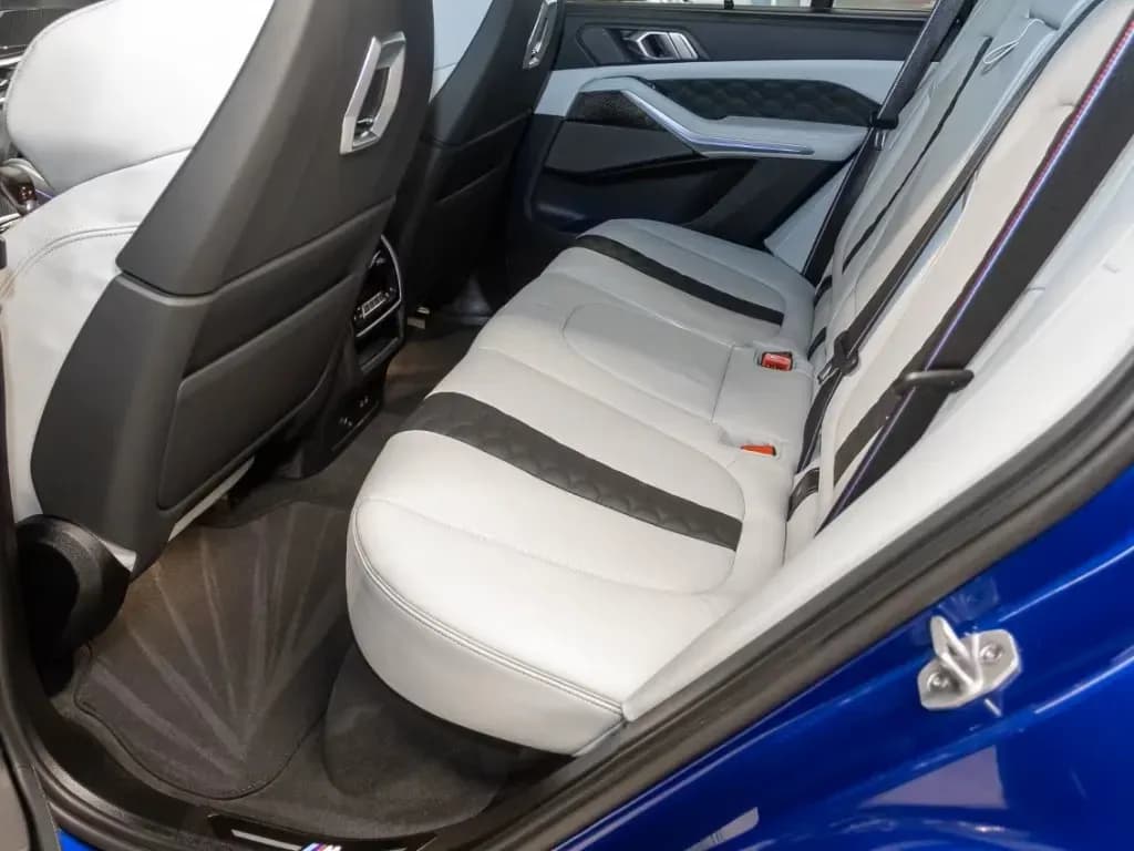 BMW X5 M (foto 18/23)
