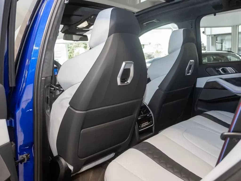 BMW X5 M (foto 17/23)